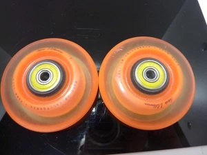 2 Ruote Hockey ARANCIONI Labeda Millennium Gripper Morbide 72mm con CUSCINETTO Usate - Foto 1 di 2