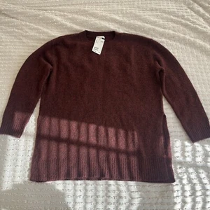 H&M Men’s Dark Red Sweater Sz S NWT - Picture 1 of 5