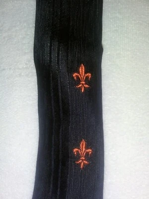 Corbata negra vintage Trimshape Cavalier Louisville extremo cuadrado bordada flor roja de L Foto 1 de 4