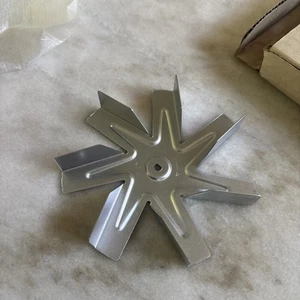 DG67-00011B Range Lower Convection Fan Blade - Picture 1 of 3