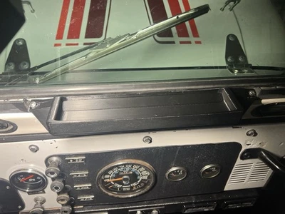 76-86 Jeep CJ 5 , 7, 8 - Center Dash Storage Tray - Изображение 1 из 4