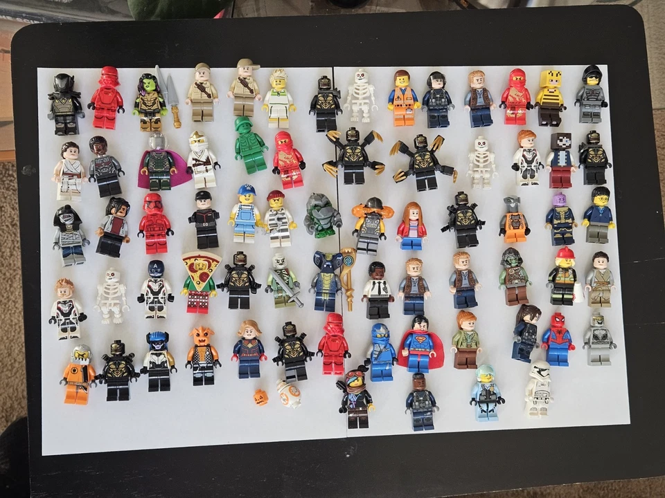 Lego minifiguras ~ Lote a granel de 69 figuras DC Marvel Star Wars Ninjago + Más Foto 1 de 4