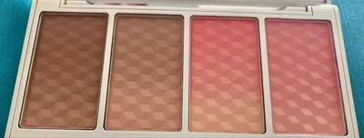 Iconic London Get Cheeky Face Powder Palette New Boxed - Blush & Bronze - 4 x 4g - Image 1 of 4