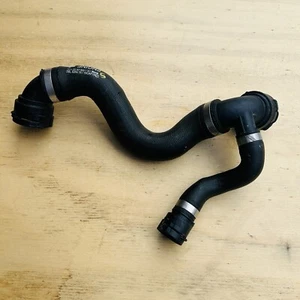 Genuine Mercedes OEM C200 M264 coolant hose pipe water A2055018301 - Picture 1 of 3