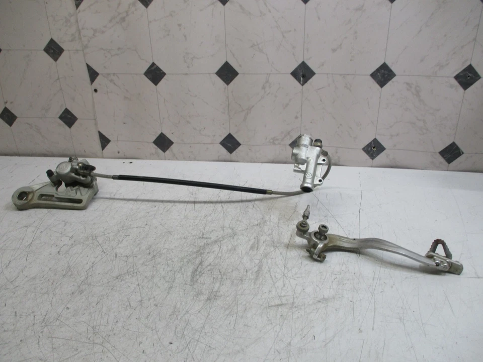 Ktm 520 400 250 exc 2005 05 Rear brake caliper master cylinder pedal line hose - Image 1 of 4