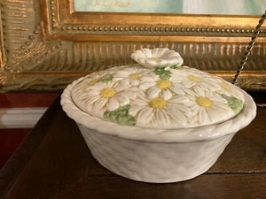 Metlox - Poppytrail geformtes Gänseblümchen 1,5 Quart bedeckt Kasserolle - Vintage - unbenutzt - Bild 1 von 10