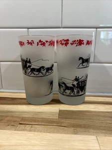 Bicchieri smerigliati vintage Libbey design cavallo e diligenza, rosso e nero, set di 2 - Foto 1 di 4