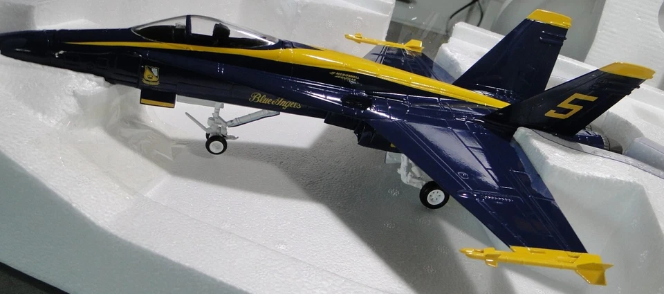 1:48p METALL Kampfjet Post WW2Plane51Model2Airplane17Blue Angels18f 4War b - Bild 1 von 1