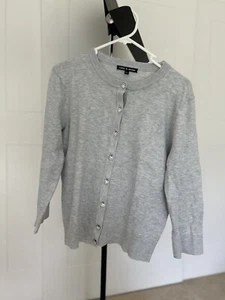 Brand New Knit Button Up Size M. Pretty Heart Buttons - Picture 1 of 3