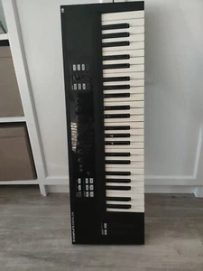 Komplete Control S49 MK1 MIDI Keyboard - Bild 1 von 3