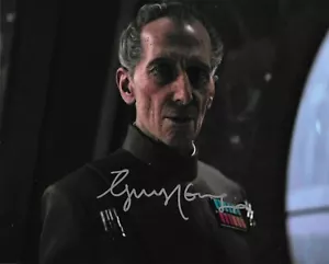 Star Wars Guy Henry Grand Moff Tarkin Rogue One Signed 8 x 10 Photo - Foto 1 di 1