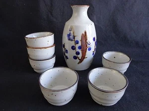 JAPAN SAKE SET 7 Pieces Blue Flowers Gray Porcelain BOTTLE AND 6 CUPS - Picture 1 of 9