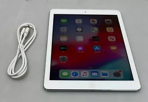 APPLE IPAD AIR 1ª GENERACIÓN 16GB WIFI PLATEADO FUNCIONA PERFECTAMENTE AGRIETADA ESQUINA SUPERIOR - Imagen 1 de 18