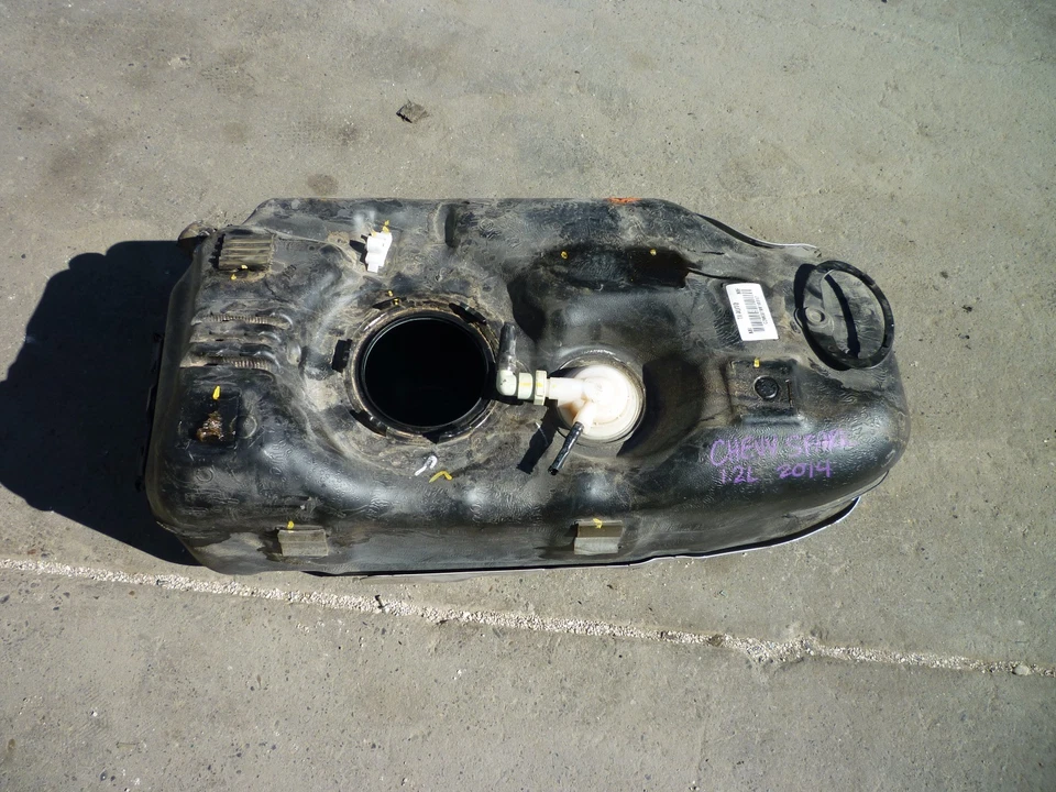 Chevrolet Spark 2014 tanque de gasolina @glass Foto 1 de 3