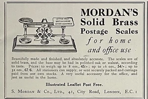 1919 S. Mordan & Co. Escalas postales antiguo británico impreso anuncio postal de latón macizo Reino Unido - Imagen 1 de 1