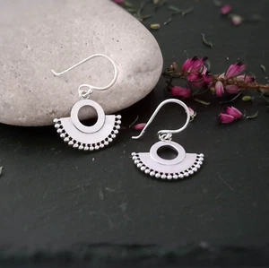 Fächer Ohrhänger in Sterlingsilber, Art Deco Stil Halbkreis Ohrringe - Bild 1 von 7