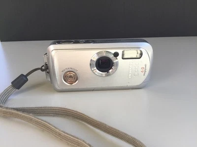 PENTAX Optio WPi 6.0MP Waterproof Compact Digital Camera plus Manual and Charger - Image 1 of 4