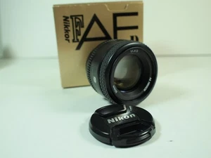 Nikon Nikkor AF 50mm F/1.4 D lens in original box. Fungus!! - Picture 1 of 5