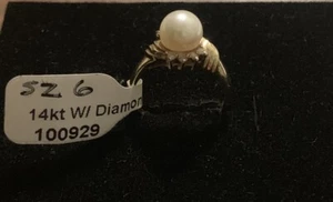 Beautiful 14k Yellow Gold Diamond & Pearl Ring Not Scrap !! 2.7 Grams !! Size 6 - Picture 1 of 3