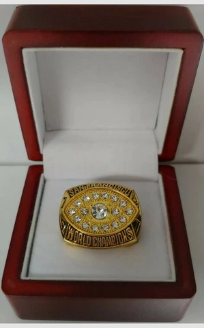 Joe Montana - 1981 San Francisco 49ers Super Bowl Ring With Wooden Display Box Cover
