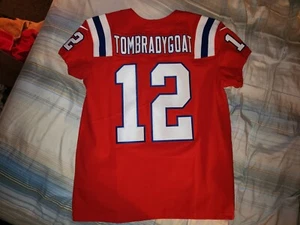 MAGLIA CALCIO AUTENTICA TOM BRADY GOAT #12 PATRIOTS RED VAPOR ELITE tg 44 NUOVA CON ETICHETTE - Foto 1 di 19