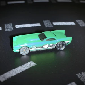 Coche diecast Hot Wheels The GOV’NER 2015 verde Malasia 1:64 - Imagen 1 de 6