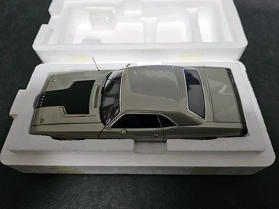 Dodge Challenger R/T 1970 escala 1:24 ACME en plata A4. Parte A2406003 1 DE 300. Foto 1 de 4