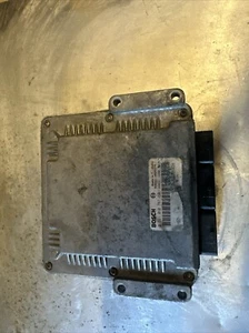 Calculateur moteur RENAULT MASTER 0281010787 HOM 8200091428 8200132175 - Picture 1 of 3