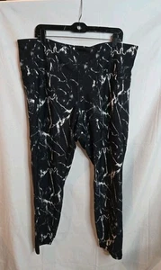 Leggings de tiro alto Old Navy para mujer talla grande 3X Active negro/blanco estampado eléctrico - Imagen 1 de 7