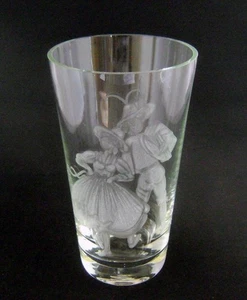 Straight sided Glass Vase engraved with dancing peasants - C.1950s - Picture 1 of 8