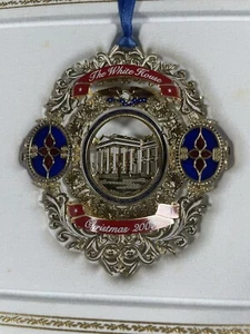 THE WHITE HOUSE HISTORICAL ASSOCIATION BRASS CHRISTMAS ORNAMENT 2006 - Picture 1 of 9