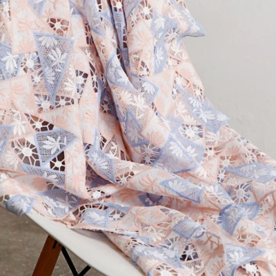 Tela floral de encaje bordado hueco geométrica de dos tonos confección coser artesanía Foto 1 de 4