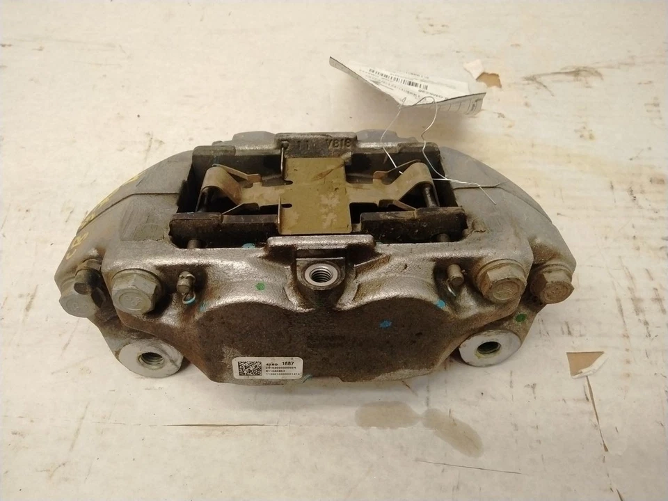 Pinza de freno delantera derecha pasajero Cadillac Vistiq 2026 3053316 Foto 1 de 4