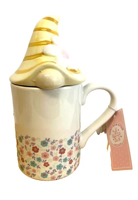 Taza con parche de zanahoria cabaña gnomo tapa floral mango superior de cerámica taza de té de café Foto 1 de 4