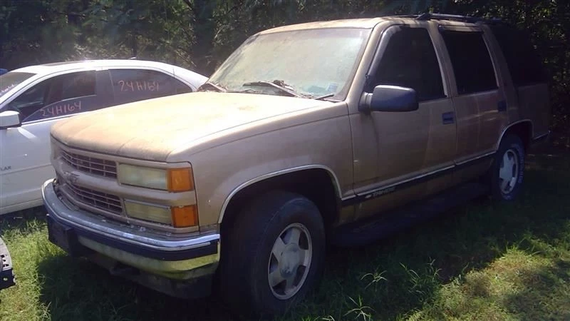 Mola de folha traseira compatível com 95-00 TAHOE 211040 - Imagem 1 de 4