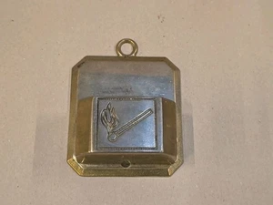 Vintage Zündholzhalter aus Messing zum Aufhängen – Streichholzbehälter mit Flamm - Bild 1 von 4