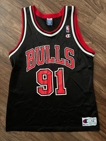 Vintage Champion Dennis Rodman Chicago Bulls Jersey size 44 Cover