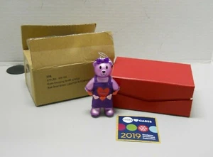 HSN Care Designer Glas Ornament Crafter's Companion Bär & rote Herzen 2019  - Bild 1 von 7