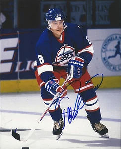 GFA Winnipeg Jets * TEEMU SELANNE * Signed 8x10 Photo AD2 COA - Picture 1 of 1