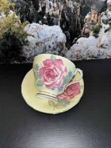 Vintage English PARAGON FLOATING Cabbage Rose Teacup & Saucer Yellow Background - Picture 1 of 7