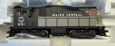 HO Atlas Master Silver #10 000 428 HH660 Maine Central ALCO Diesel Locomotive - Image 1 of 4