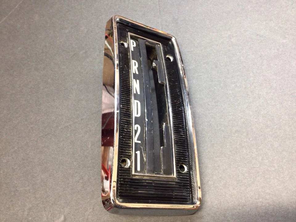 (2) 1964-1969?  DODGE A100 ?A108 ?SHIFTER BEZELS AUTOMATIC DASH MOUNTED 2908355 Foto 1 de 4