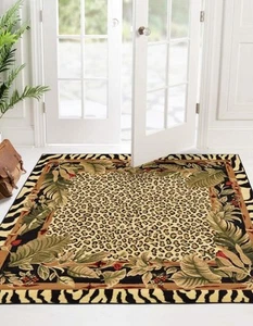 Unique Loom Wildlife Collection Animal Inspired 6 ft x 6 ft, Ivory/ Black - Picture 1 of 11