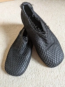 Süsse Schuhe Rundholz, Leder mit Netzüberzug, schwarz, Gr. 39 - Bild 1 von 4