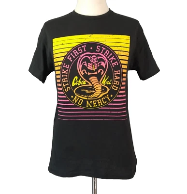 Cobra Kai Karate Niño Camisa Hombre Medio Negro Manga Corta Algodón Foto 1 de 4