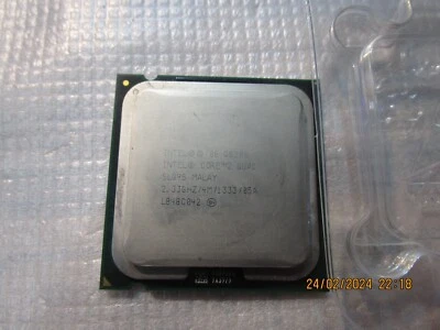 Intel Core 2 Quad Q8200 CPU SLG9S 2.33 GHz 4 MB 1333MHz LGA 775 versione tray - Immagine 1 di 4