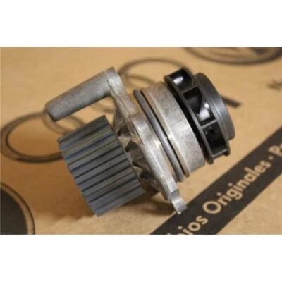 Engine water pump 2.0 TDi CR VW Audi Skoda Seat 03L121011G New Genuine VW part - Image 1 of 3