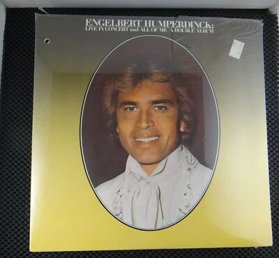 Engelbert Humperdinck ‎– Live In Concert And All Of Me (Epic ‎– E2X 36782) - Image 1 of 3