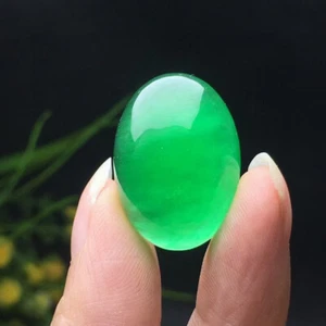Piedra preciosa natural ovalada verde jadeíta jade puede hacerlo anillo superficie tiene caja fina - Imagen 1 de 8