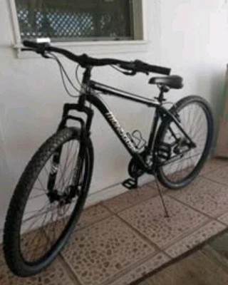 Bicicleta de montaña Mongoose Foto 1 de 3